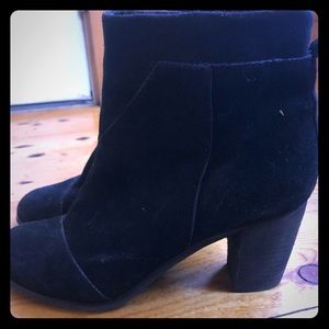 Black Toms heeled booties